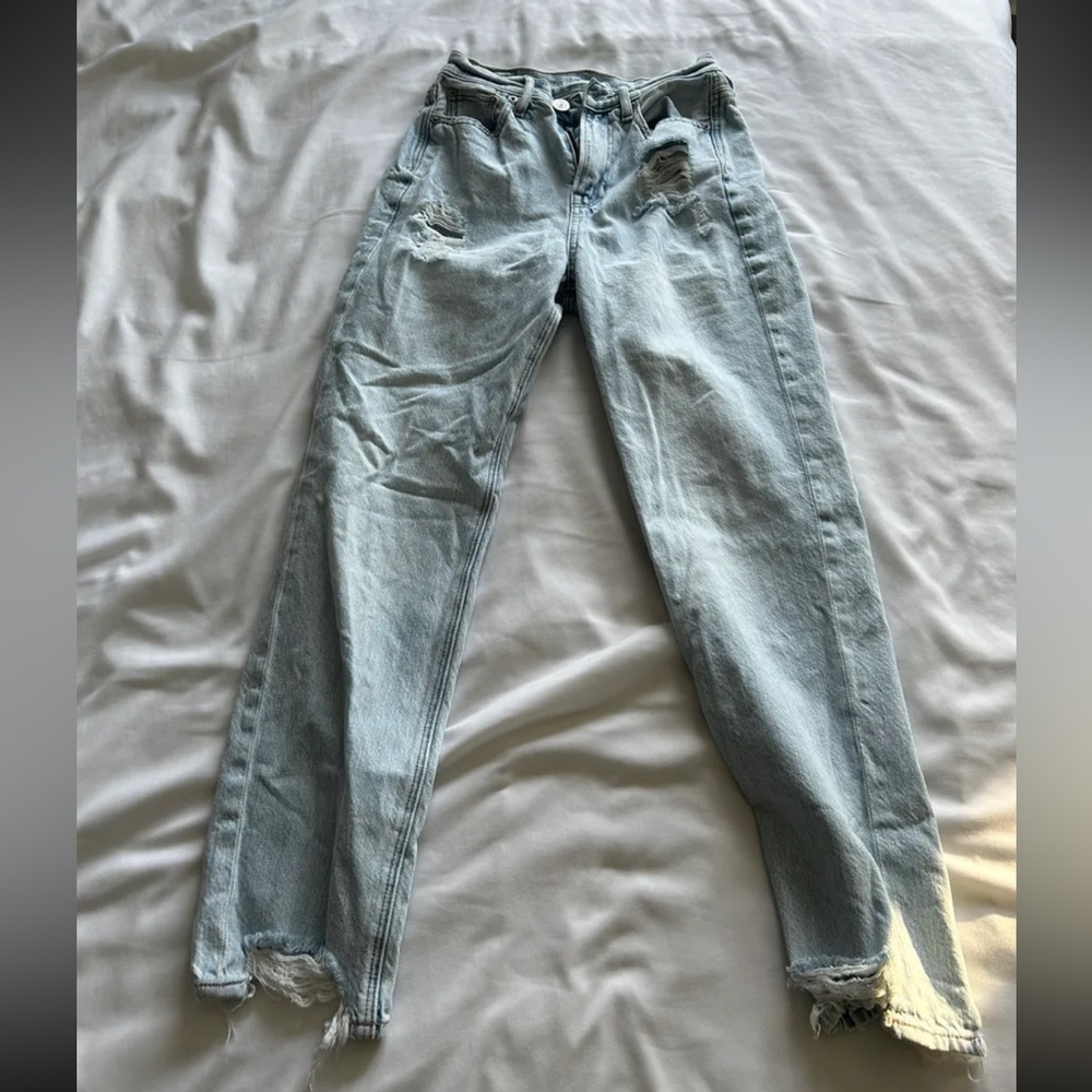 American Eagle Outfitters Light Blue Denim Jeans